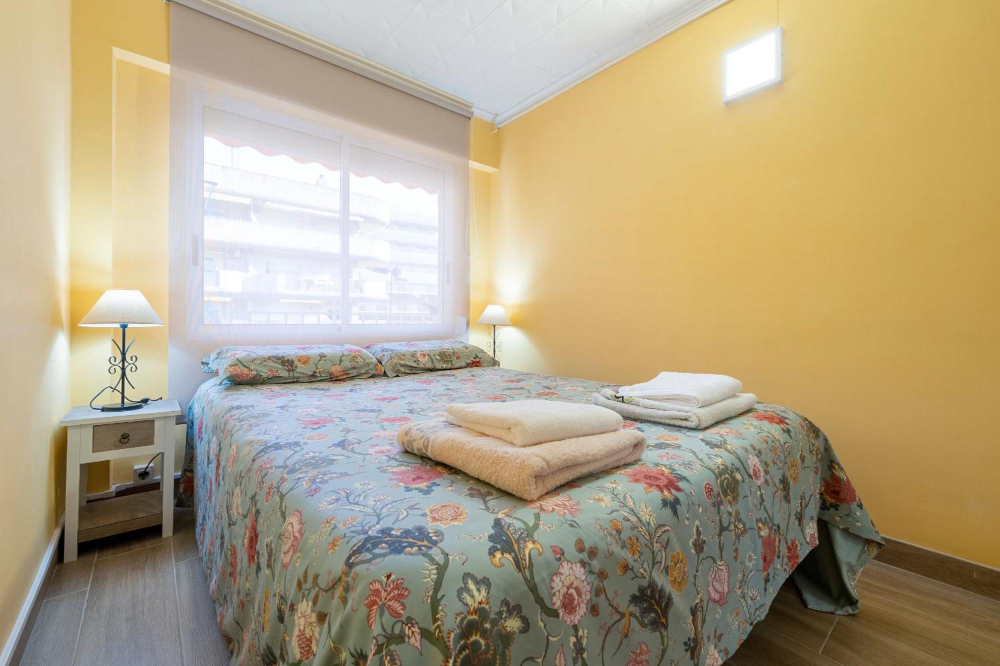 Hauzify I Apartament Van Gogh Salou Exterior photo